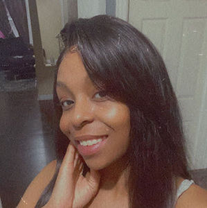 Meet your Posher, Latisha